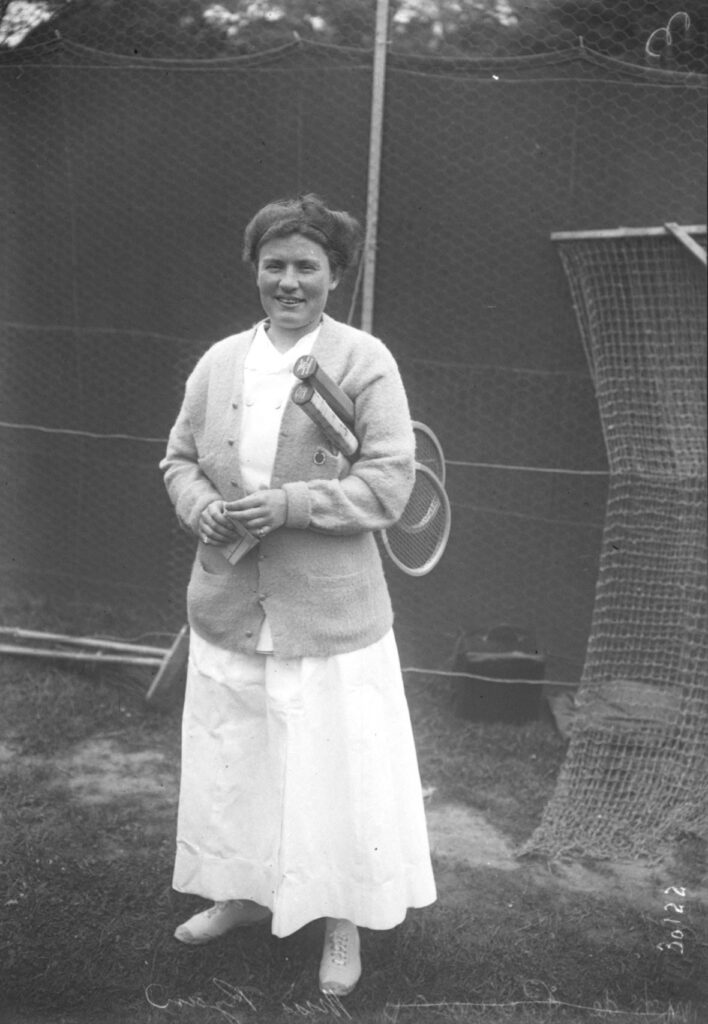 Elizabeth Ryan 1913 1